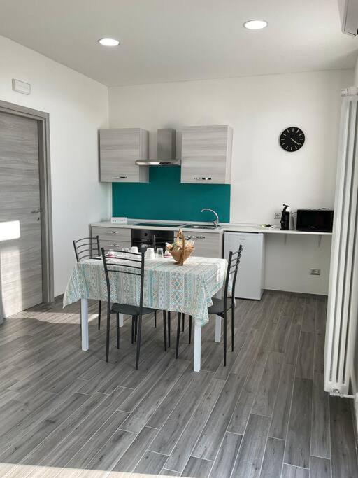 Langamore Apartment