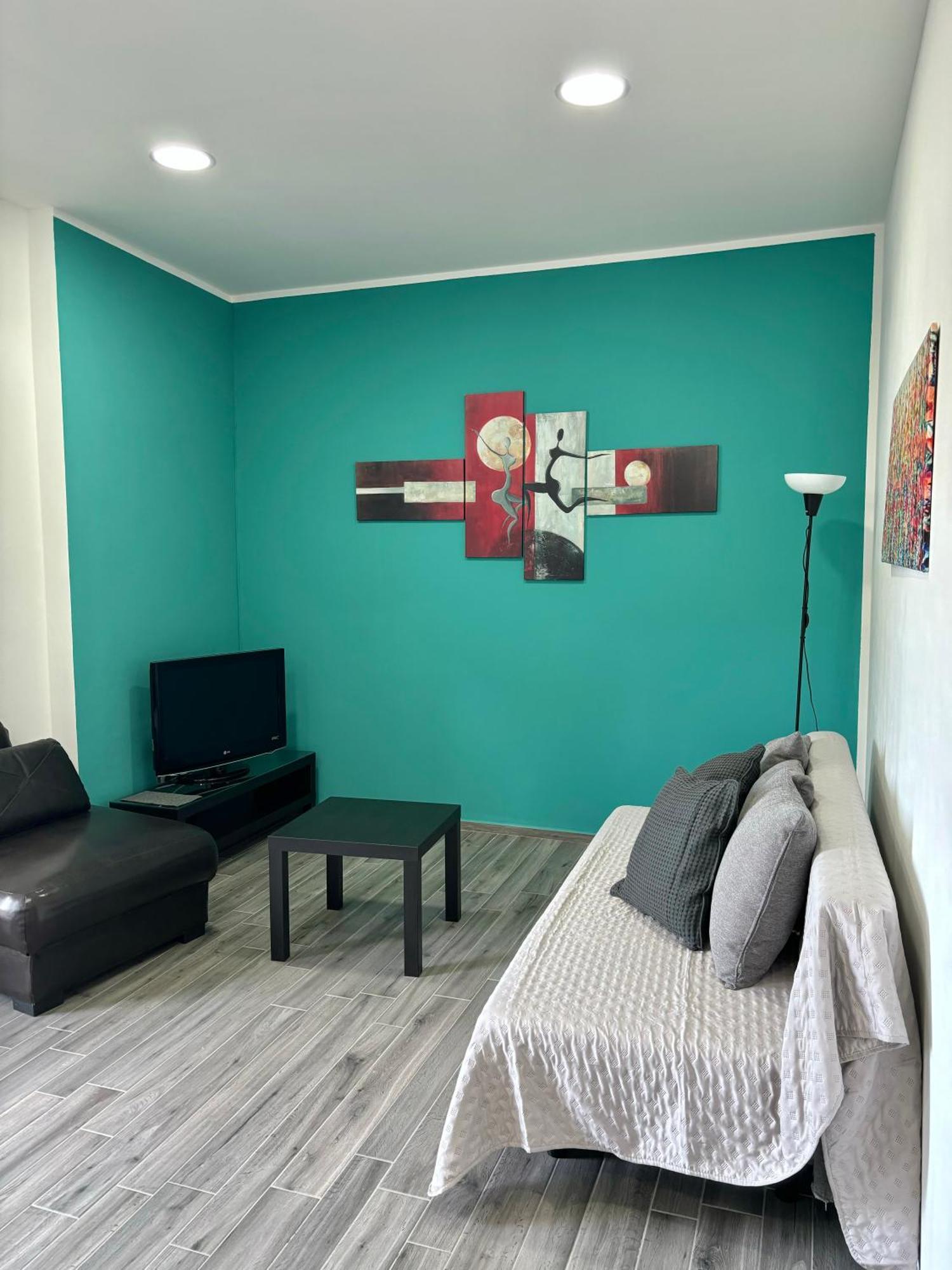 Langamore Apartment